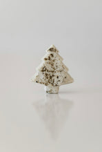 Load image into Gallery viewer, Christmas Tree Shampoo Bar