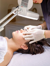 Load image into Gallery viewer, Deep Pore Cleansing Facial