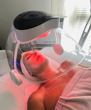 Load image into Gallery viewer, MYRAINBERRY Oxygen Facial

